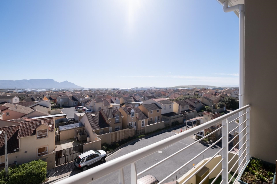 2 Bedroom Property for Sale in Muizenberg Western Cape